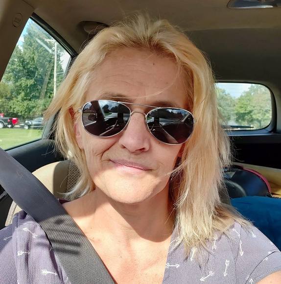 Meet your Posher, Erica - Picture 1 of 1